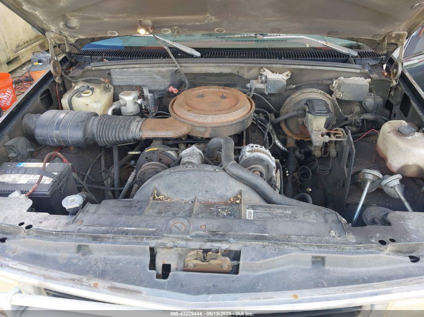 1993 Chevrolet Gmt-400 K1500 VIN: 2GCEK19K7P1138868 Lot: 43229444