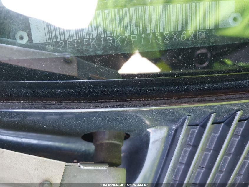 1993 Chevrolet Gmt-400 K1500 VIN: 2GCEK19K7P1138868 Lot: 43229444