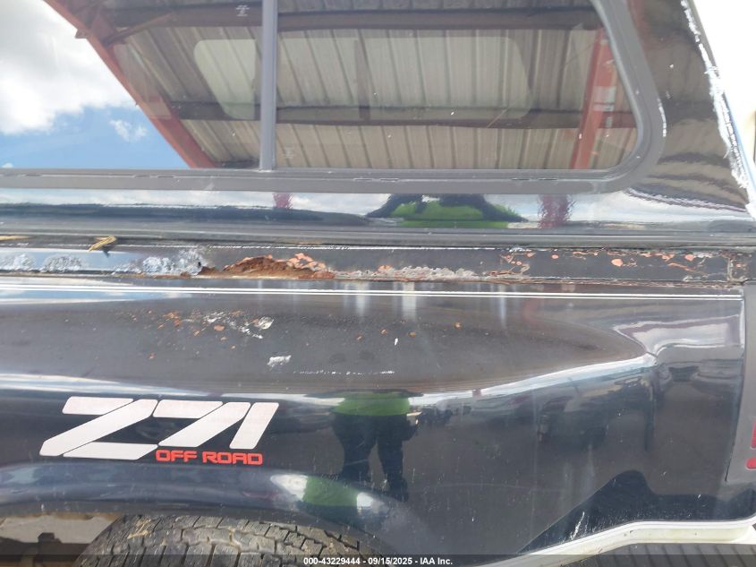 1993 Chevrolet Gmt-400 K1500 VIN: 2GCEK19K7P1138868 Lot: 43229444