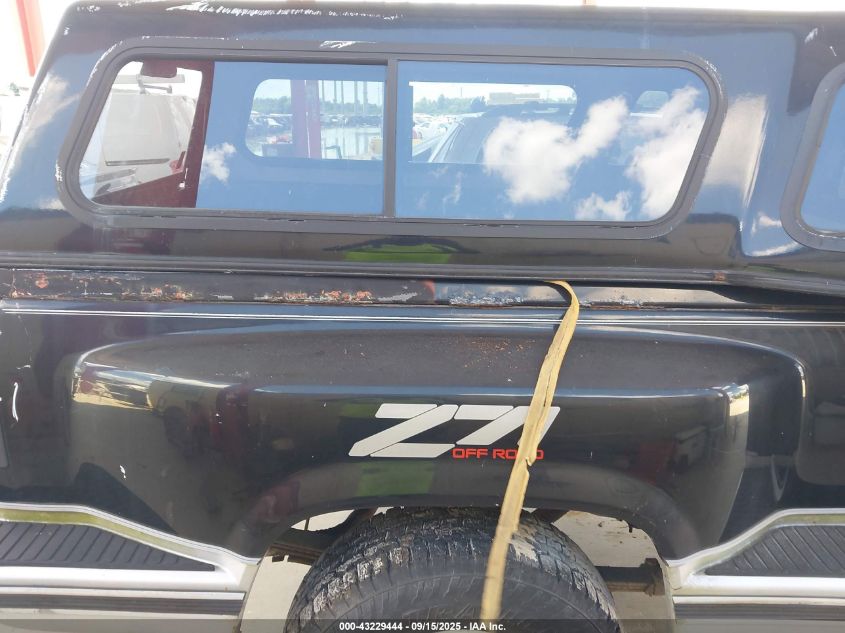 1993 Chevrolet Gmt-400 K1500 VIN: 2GCEK19K7P1138868 Lot: 43229444