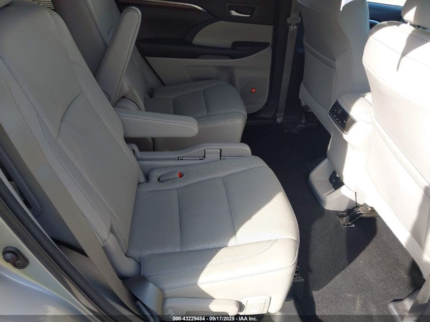 2015 Toyota Highlander Limited V6 VIN: 5TDYKRFH1FS104128 Lot: 43229484