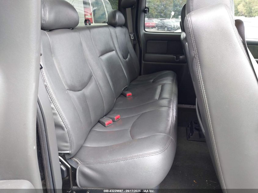 2003 Chevrolet Silverado 1500 Lt VIN: 1GCEK19T33E137959 Lot: 43229597