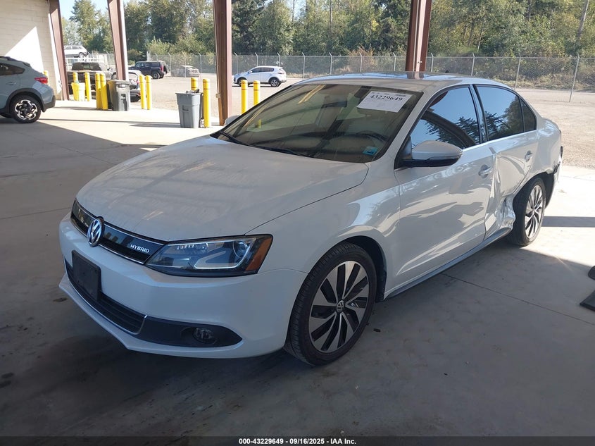 2013 VOLKSWAGEN JETTA HYBRID SEL PREMIUM - 3VW637AJ6DM221801