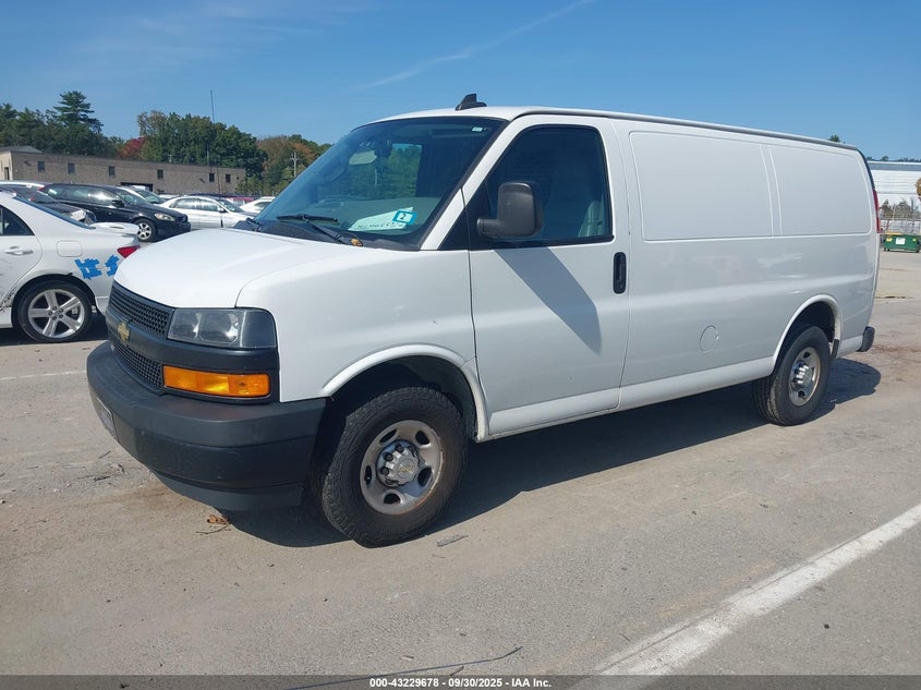 1GCWGAFG6L1238482 2020 CHEVROLET EXPRESS photo no. 2