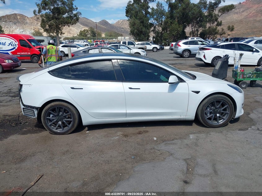 2021 Tesla Model 3 Standard Range Plus Rear-Wheel Drive VIN: 5YJ3E1EA1MF000778 Lot: 43229701