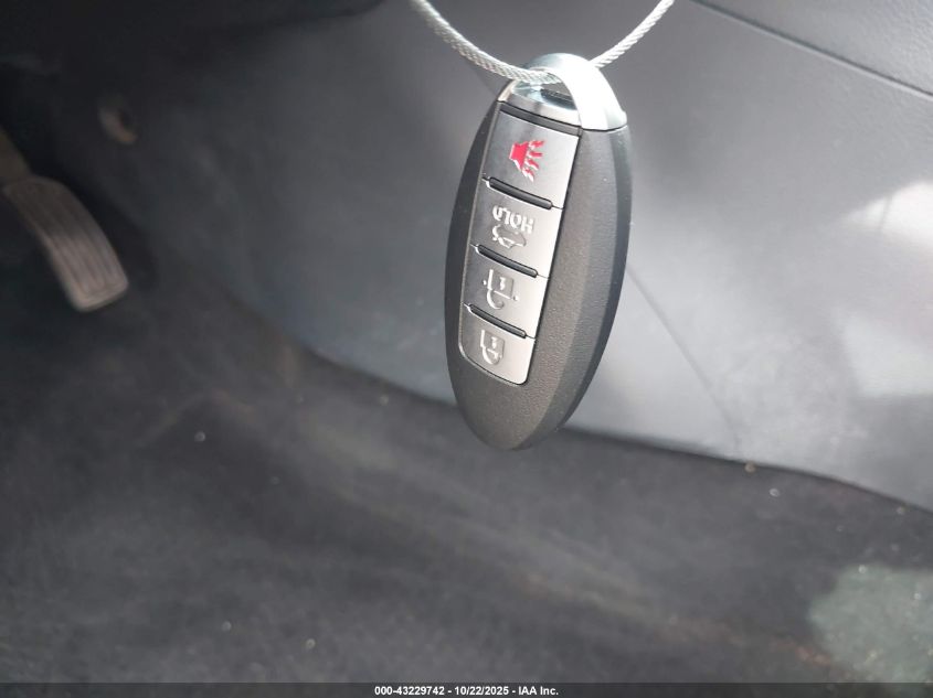 2017 Nissan Sentra Sr VIN: 3N1AB7AP5HY272938 Lot: 43229742