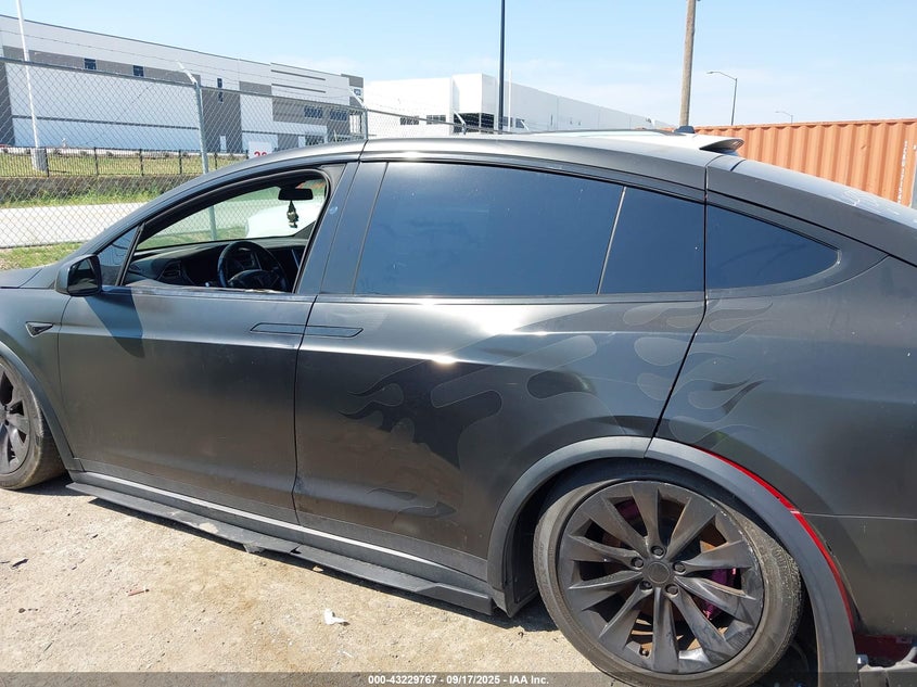 2017 Tesla Model X 100D/75D/90D VIN: 5YJXCAE20HF039268 Lot: 43229767