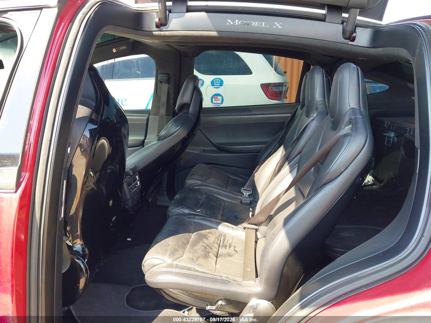 2017 Tesla Model X 100D/75D/90D VIN: 5YJXCAE20HF039268 Lot: 43229767