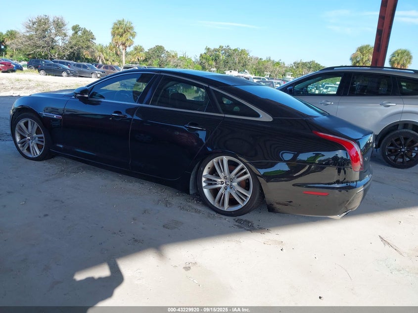 2011 Jaguar Xj black sedan gasoline SAJWA1CB4BLV19100 photo #4