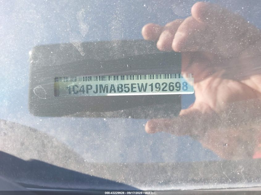 2014 Jeep Cherokee Sport VIN: 1C4PJMAB5EW192698 Lot: 43229926