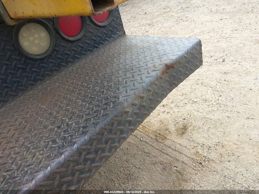 2015 Isuzu Npr Reg VIN: 54DB4W1B1FS804381 Lot: 43229943