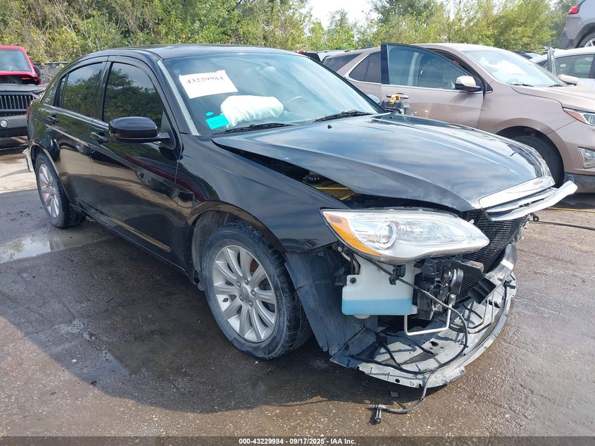 2014 CHRYSLER 200 TOURING - 1C3CCBBG8EN105541
