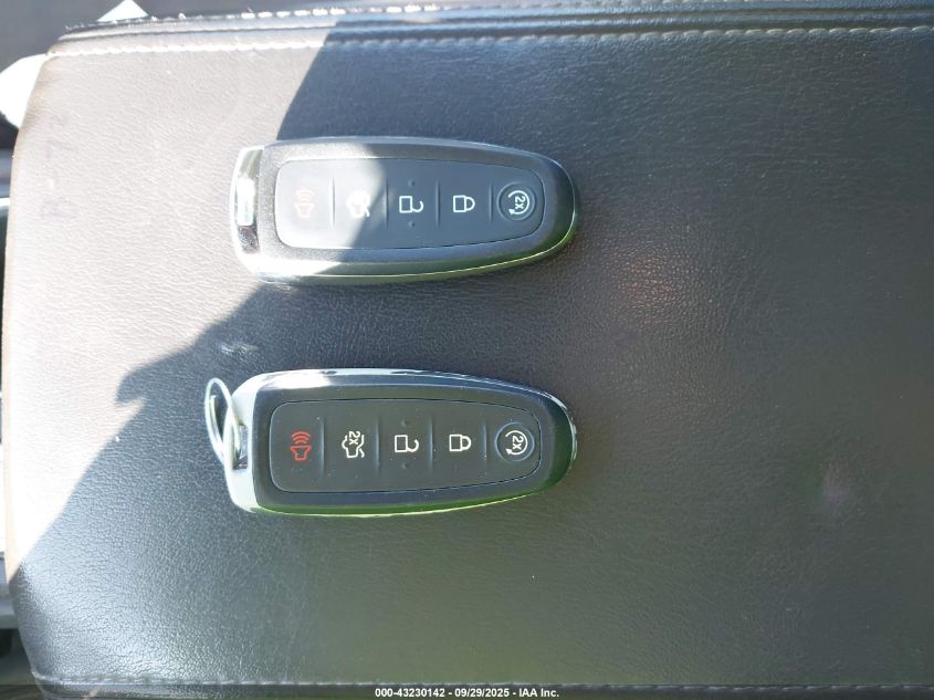 2017 Ford Escape Titanium VIN: 1FMCU0J90HUC99312 Lot: 43230142