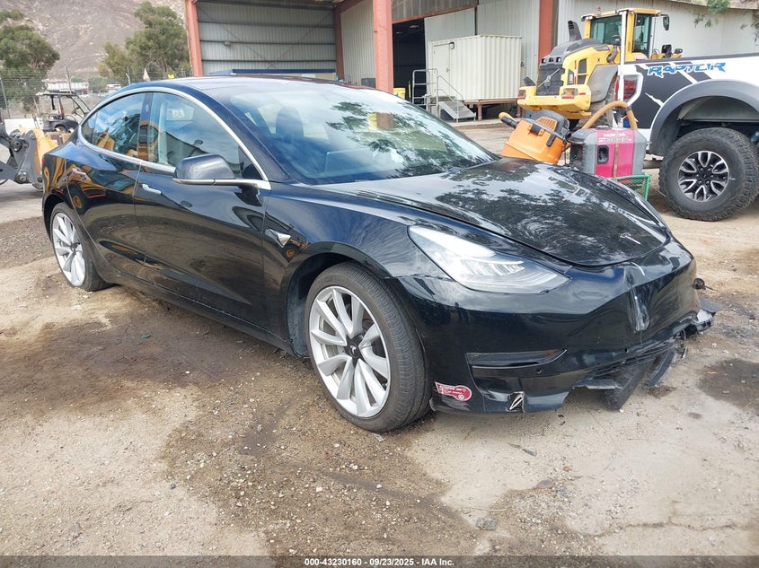 TESLA MODEL 3 LONG RANGE/MID RANGE