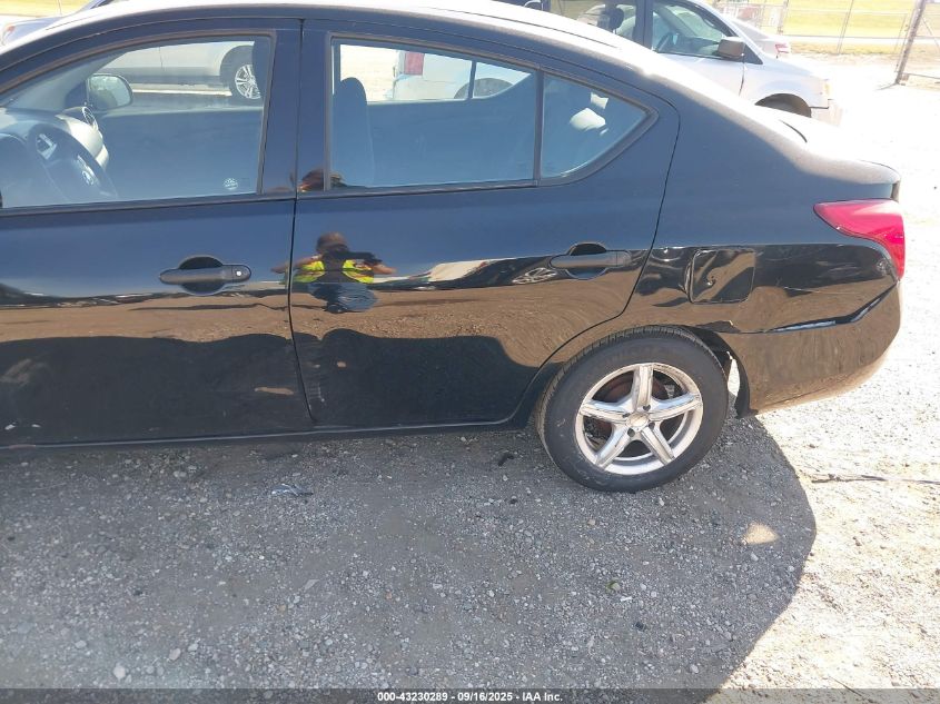 2014 Nissan Versa 1.6 S VIN: 3N1CN7APXEL863453 Lot: 43230289