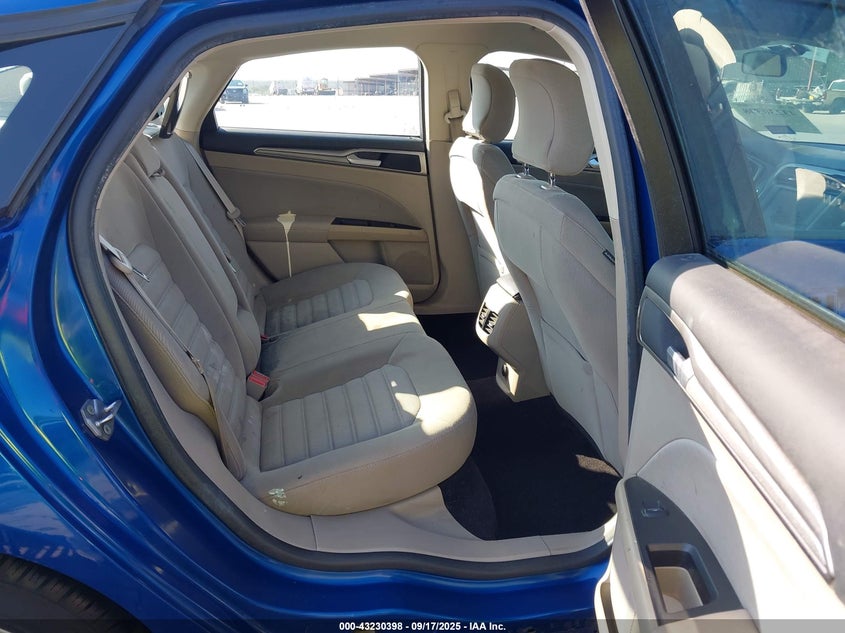 2017 Ford Fusion Se VIN: 3FA6P0H77HR104879 Lot: 43230398