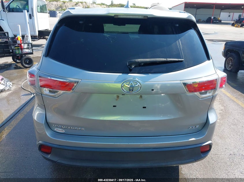 2016 TOYOTA HIGHLANDER XLE V6 - 5TDKKRFH2GS159517
