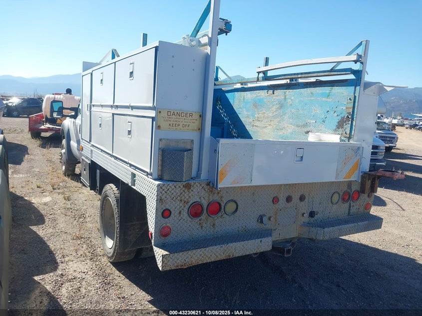2011 Ford F-550 Chassis Xl