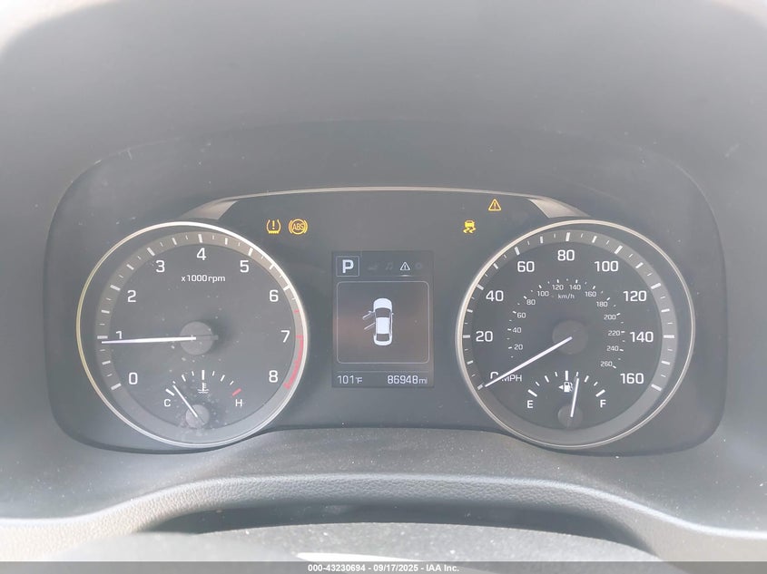 VIN 5NPD84LF6JH318985 2018 HYUNDAI ELANTRA SEL