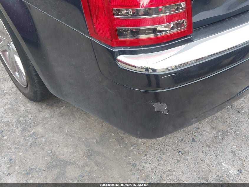 2008 Chrysler 300C Hemi VIN: 2C3KA63H28H140346 Lot: 43230817