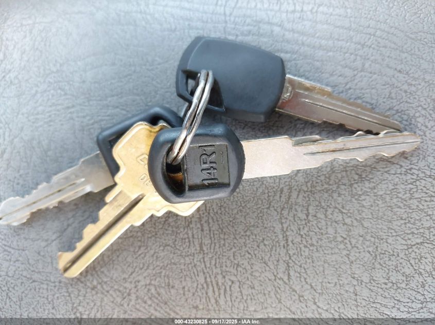 1995 GMC Jimmy VIN: 1GKDT13W7S2526507 Lot: 43230825