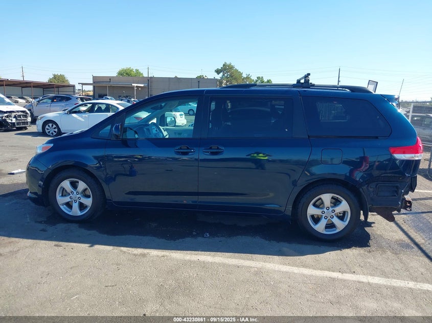 2011 Toyota Sienna Le V6 VIN: 5TDKK3DC5BS004957 Lot: 43230861