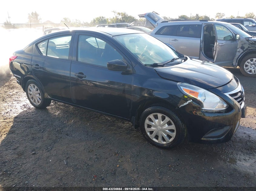 2016 NISSAN VERSA 1.6 S - 3N1CN7AP3GL884292