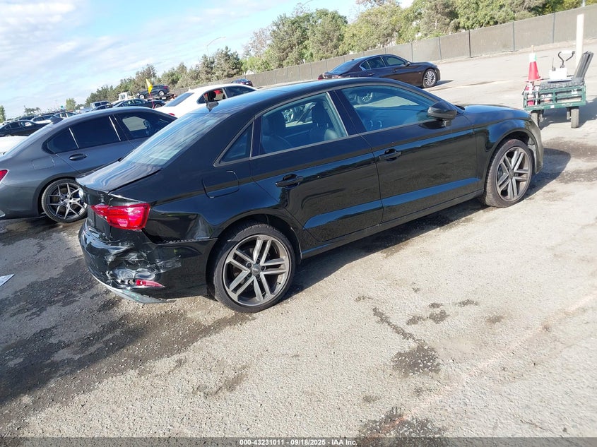 Vin: wauaugff1h1044105, lot: 43725537, audi a3 2.0t premium 20174