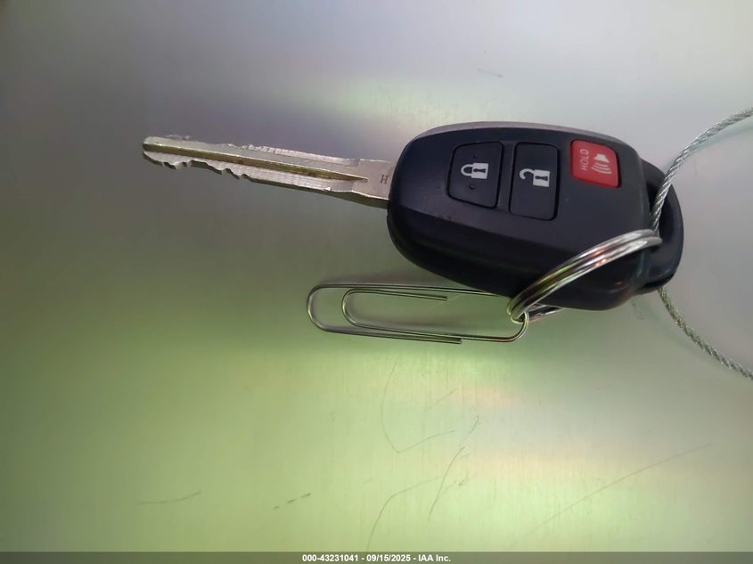 2016 TOYOTA RAV4 LE - JTMZFREV9GJ092907