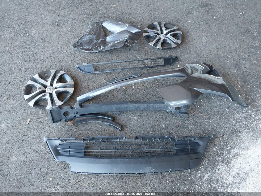 2016 TOYOTA RAV4 LE - JTMZFREV9GJ092907