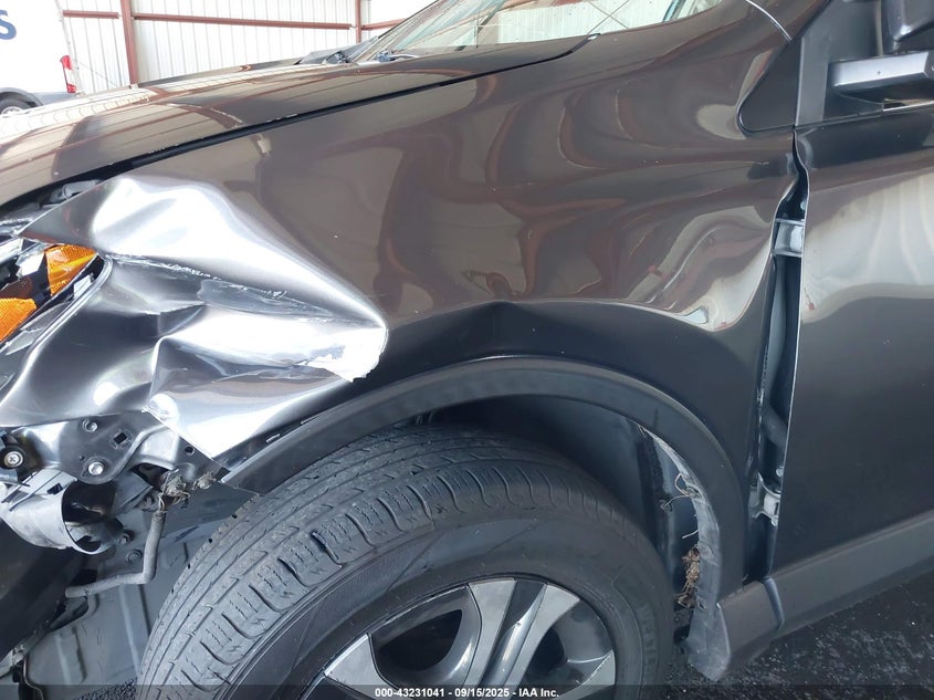 2016 TOYOTA RAV4 LE - JTMZFREV9GJ092907