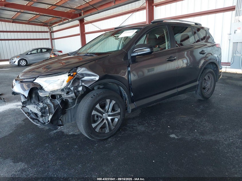 2016 TOYOTA RAV4 LE - JTMZFREV9GJ092907