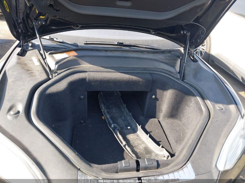 2013 Tesla Model S Performance VIN: 5YJSA1DP5DFP05578 Lot: 43231132