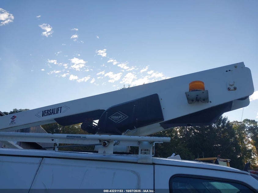 2011 Ford E-350 Super Duty Commercial VIN: 1FTSE3EL3BDB39159 Lot: 43231153