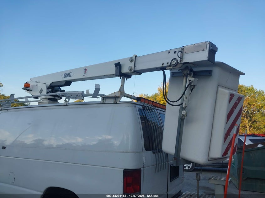 2011 Ford E-350 Super Duty Commercial VIN: 1FTSE3EL3BDB39159 Lot: 43231153