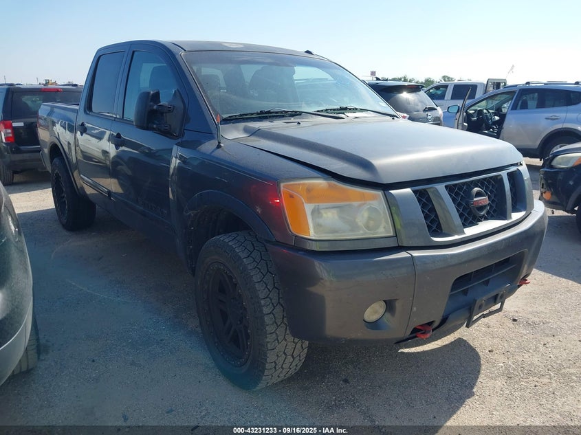 NISSAN TITAN PRO-4X