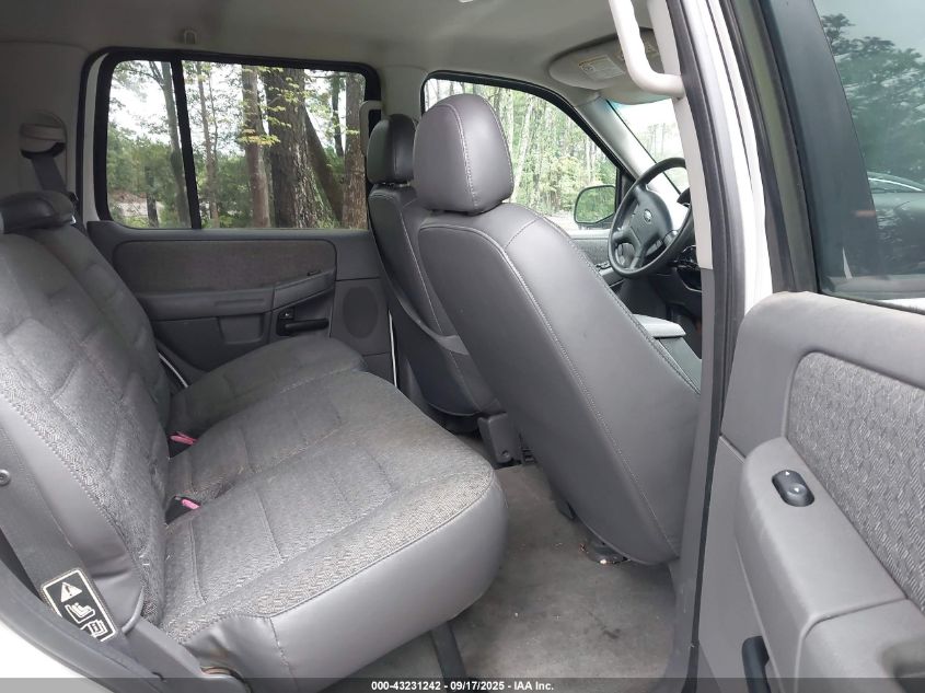 2002 Ford Explorer Xls VIN: 1FMZU72K62ZC83856 Lot: 43231242