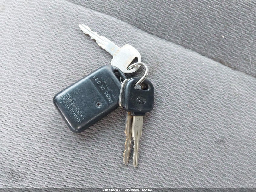 1997 Subaru Legacy L VIN: 4S3BD4353V7215835 Lot: 43231357