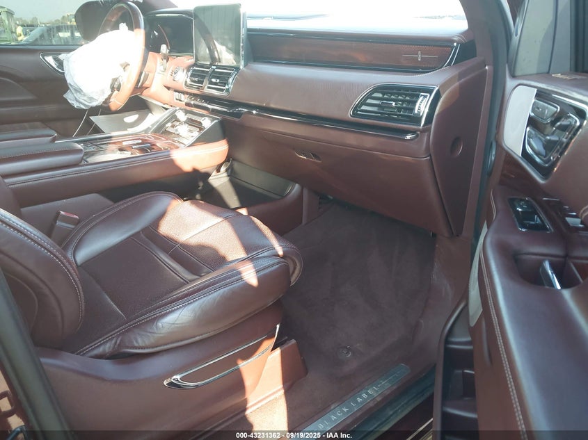2018 LINCOLN NAVIGATOR BLACK LABEL - 5LMJJ2TTXJEL03433