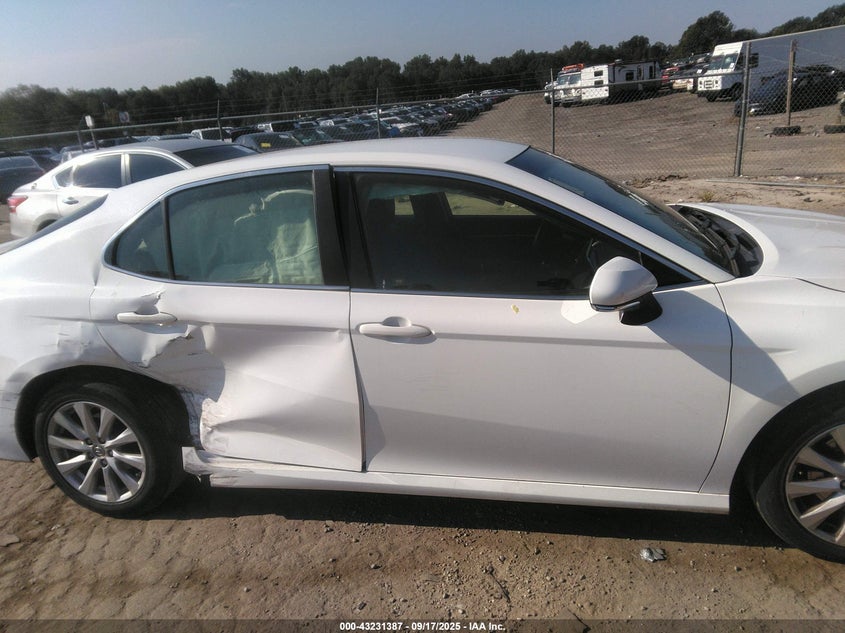 2018 TOYOTA CAMRY LE - JTNB11HK1J3013465