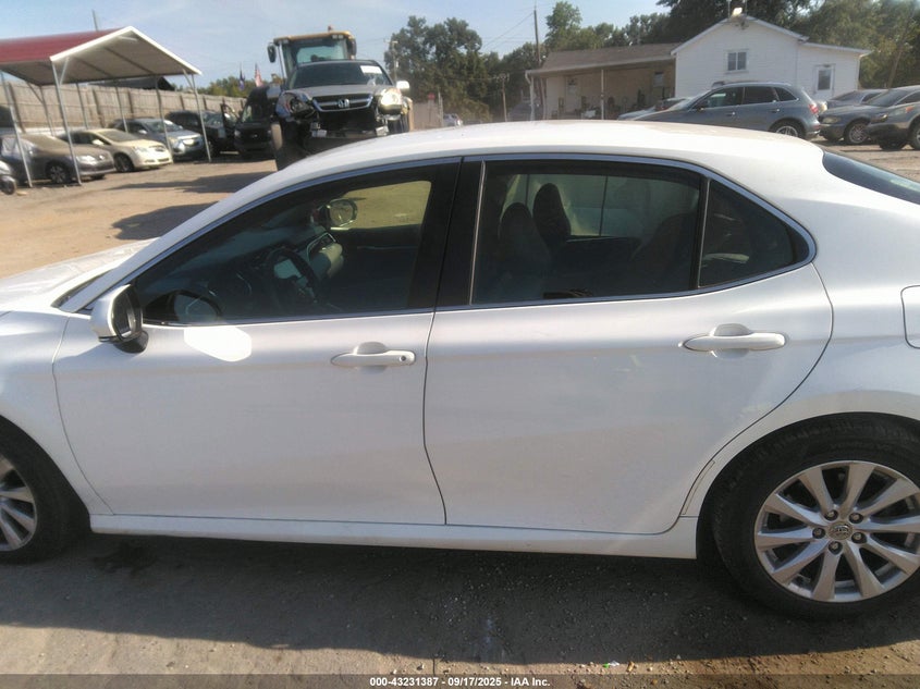 2018 TOYOTA CAMRY LE - JTNB11HK1J3013465