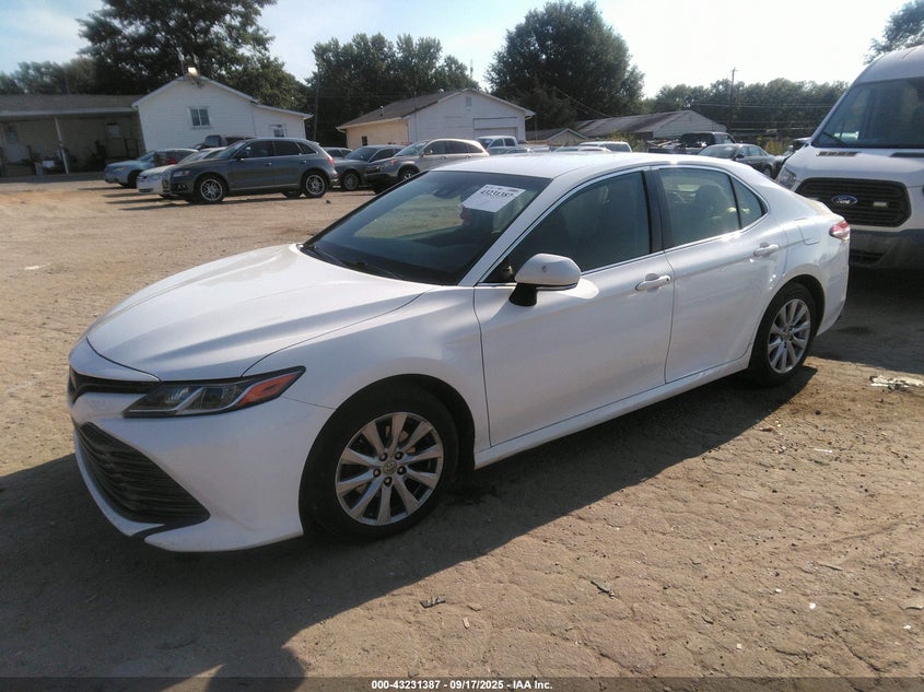 2018 TOYOTA CAMRY LE - JTNB11HK1J3013465