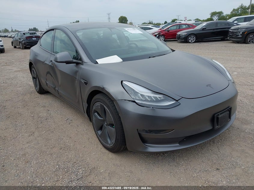 TESLA MODEL 3 LONG RANGE DUAL MOTOR ALL-WHEEL DRIVE