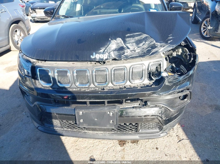 2022 Jeep Compass Latitude 4X4 VIN: 3C4NJDBBXNT231443 Lot: 43231490