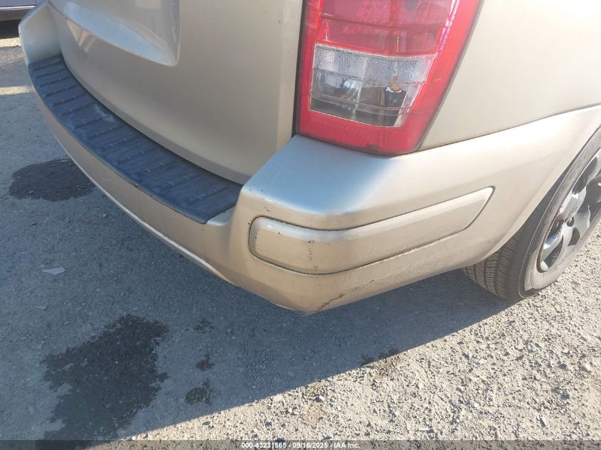 2007 Hyundai Entourage Gls/Limited/Se VIN: KNDMC233776011286 Lot: 43231565