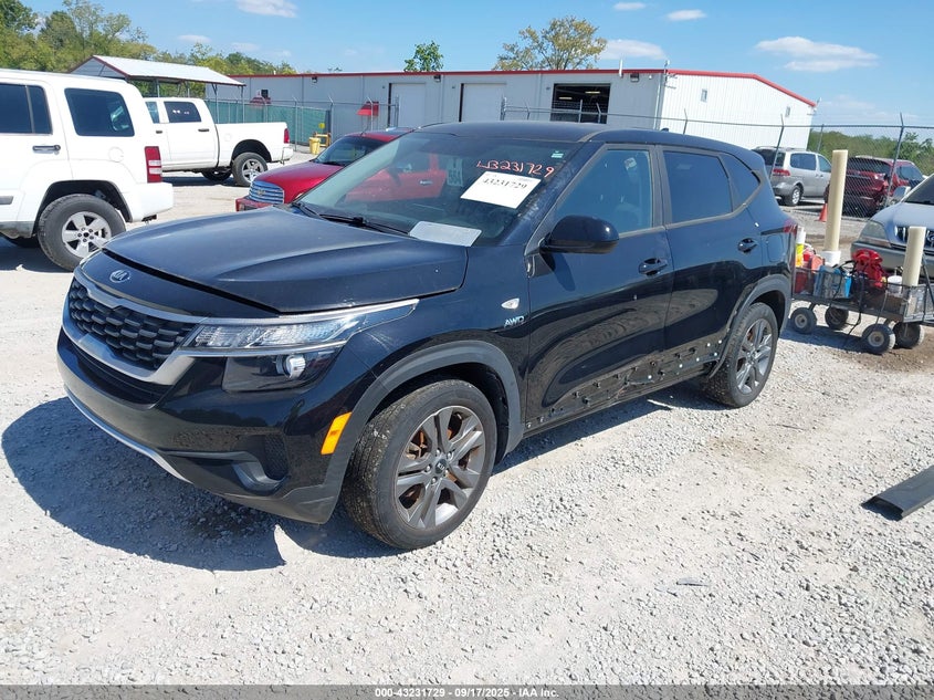 2021 KIA SELTOS LX - KNDEPCAAXM7183916