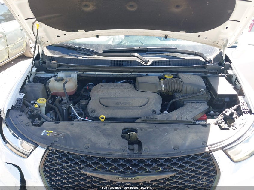 2021 CHRYSLER PACIFICA TOURING L - 2C4RC1BG6MR572202