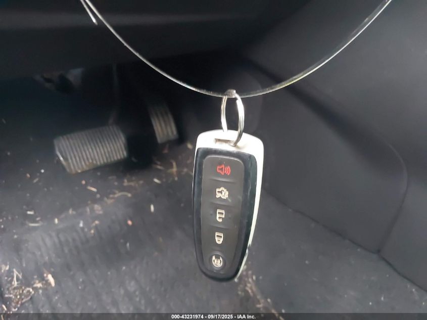 2016 Ford Focus Titanium VIN: 1FADP3N2XGL274880 Lot: 43231974