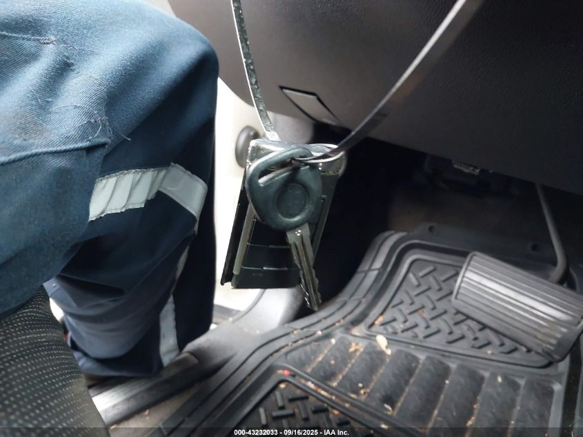 2008 Cadillac Escalade Standard VIN: 1GYFK63818R131383 Lot: 43232033