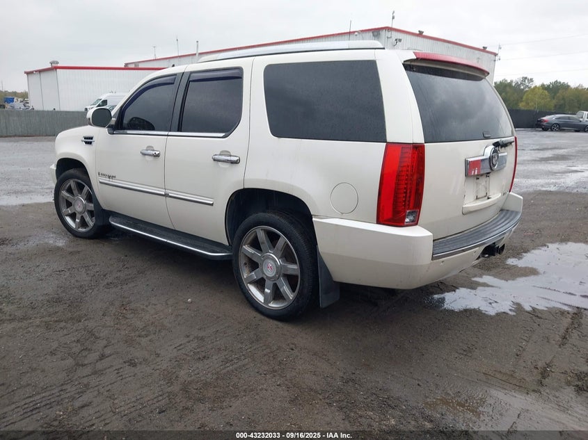 1GYFK63818R131383 2008 CADILLAC ESCALADE photo no. 3